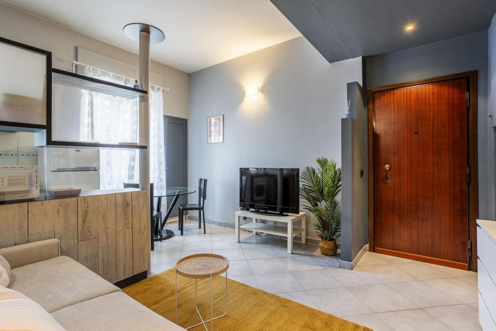 Apartment - 10 Minutes To Duomo And Train Station