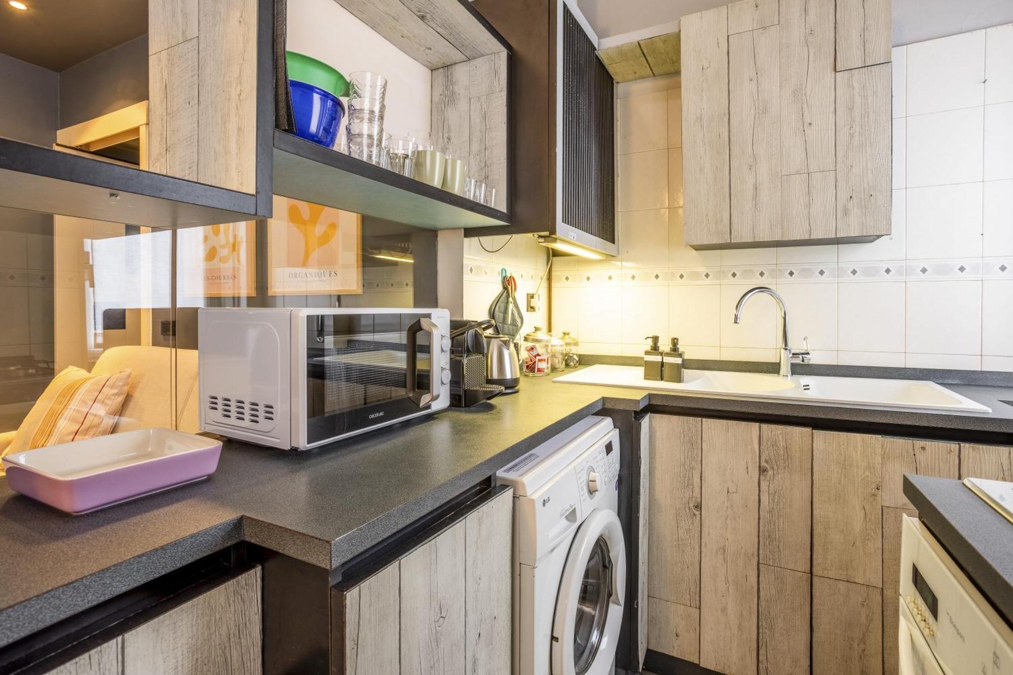 Apartment - 10 Minutes To Duomo And Train Station *